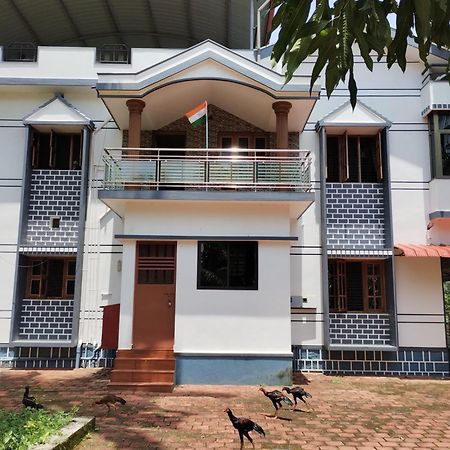 אודופי Jayadurga Farms - An Eco-Friendly Homestay מראה חיצוני תמונה