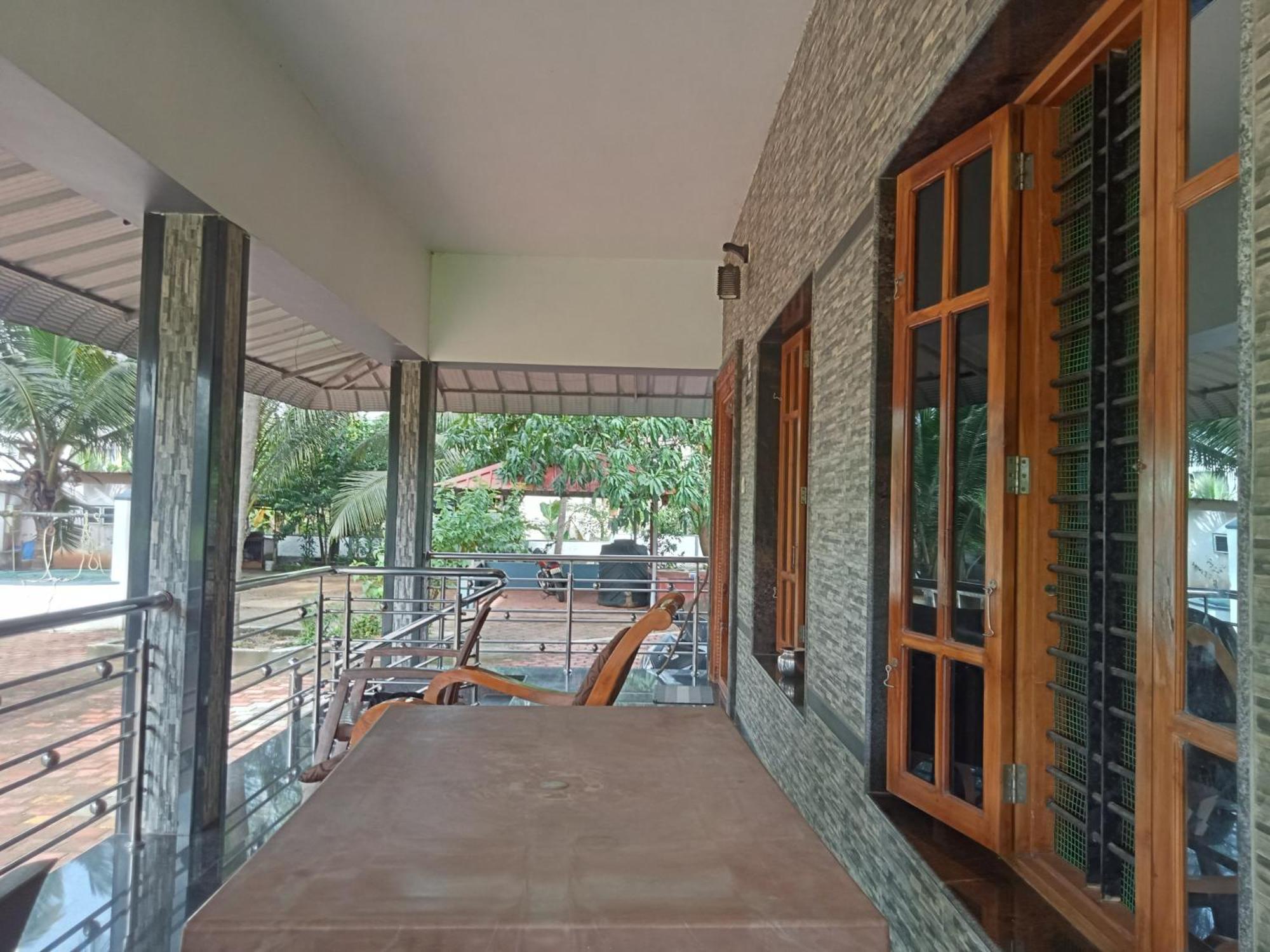 אודופי Jayadurga Farms - An Eco-Friendly Homestay מראה חיצוני תמונה